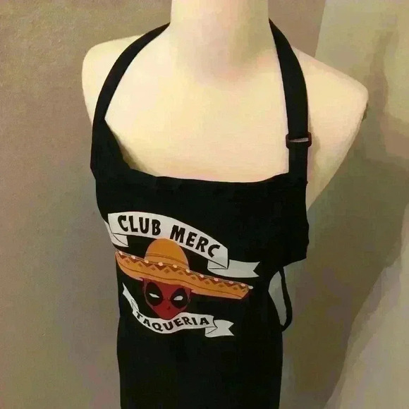 Deadpool Apron - Picture 5 of 6